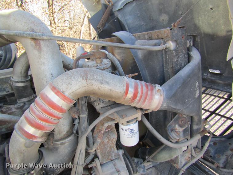 image for item DB5980 1994 International 9200 dry fertilizer tender truck