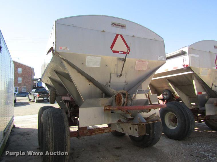 image for item DB5981 Ag Systems AG600 dry fertilizer spreader