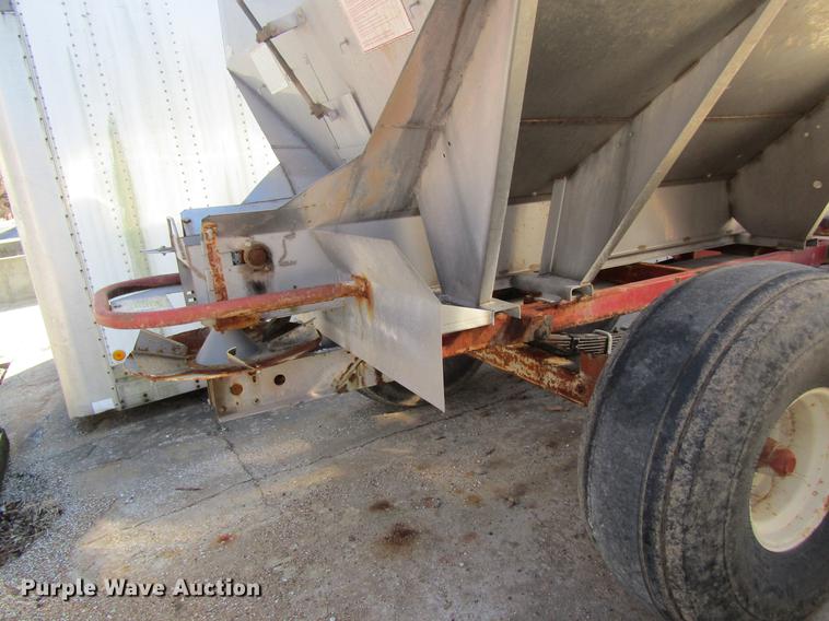 image for item DB5981 Ag Systems AG600 dry fertilizer spreader