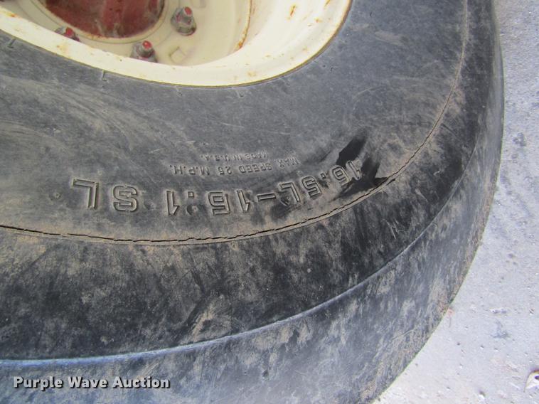 image for item DB5981 Ag Systems AG600 dry fertilizer spreader