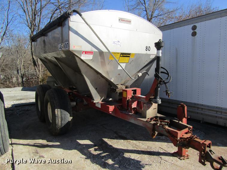 image for item DB5981 Ag Systems AG600 dry fertilizer spreader
