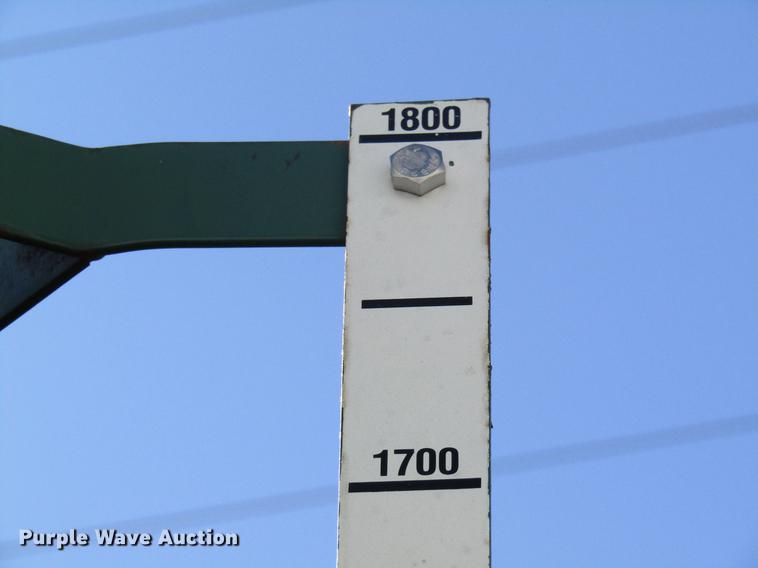 image for item DB5984 1995 International 9400 nurse tank truck