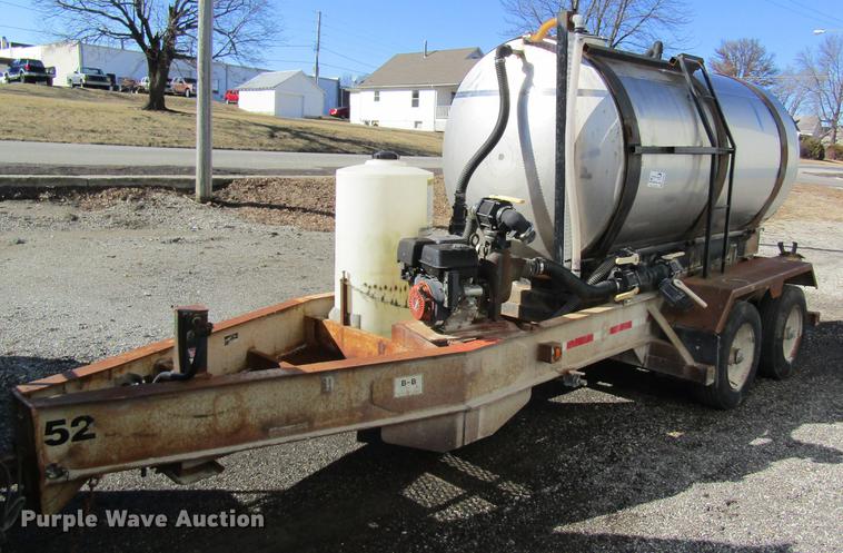 image for item DB5985 1998 Behnke B-B nurse tank trailer