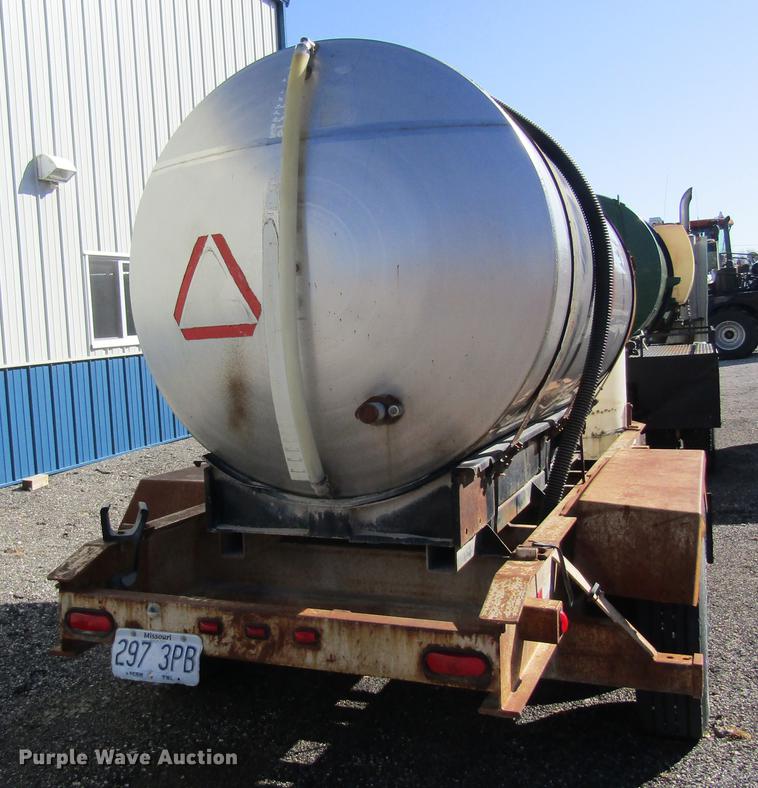 image for item DB5985 1998 Behnke B-B nurse tank trailer