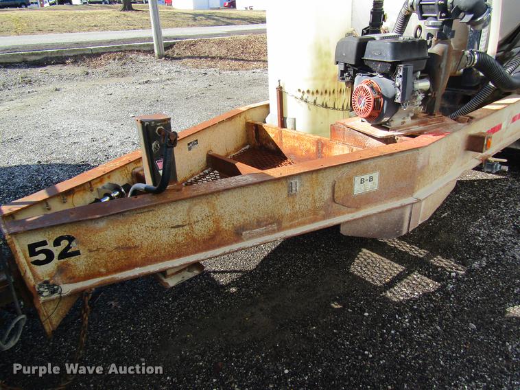 image for item DB5985 1998 Behnke B-B nurse tank trailer