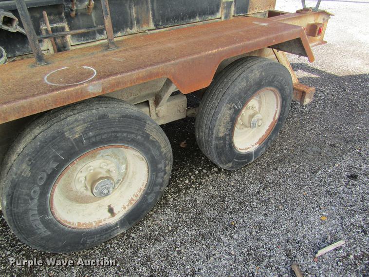 image for item DB5985 1998 Behnke B-B nurse tank trailer