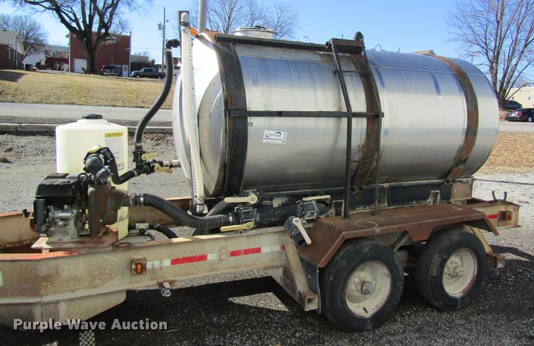 image for item DB5985 1998 Behnke B-B nurse tank trailer