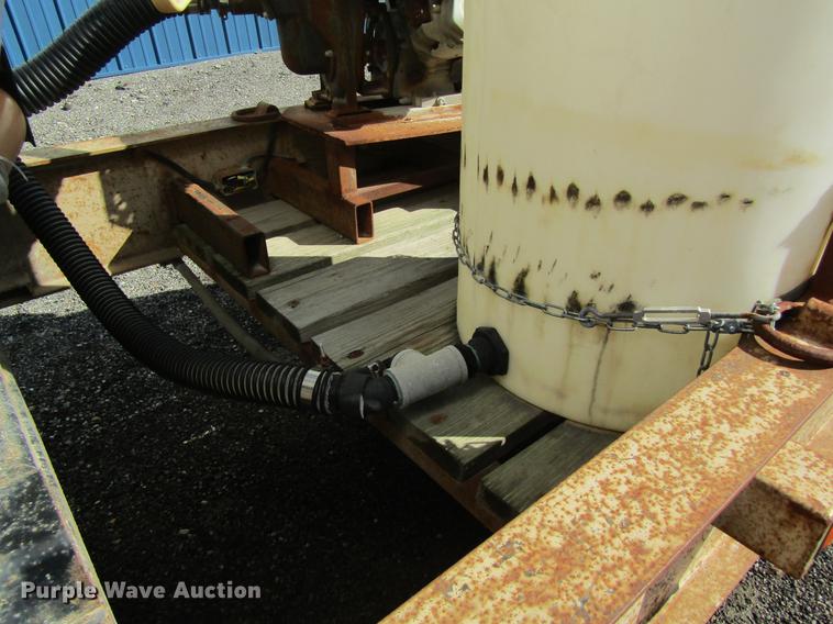 image for item DB5985 1998 Behnke B-B nurse tank trailer