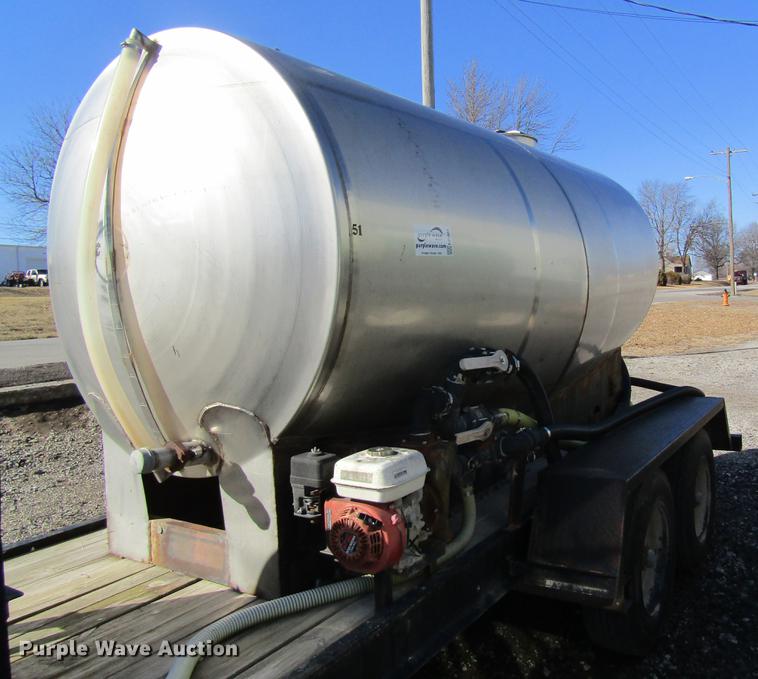 image for item DB5986 1997 Ag Systems AG211 nurse tank trailer