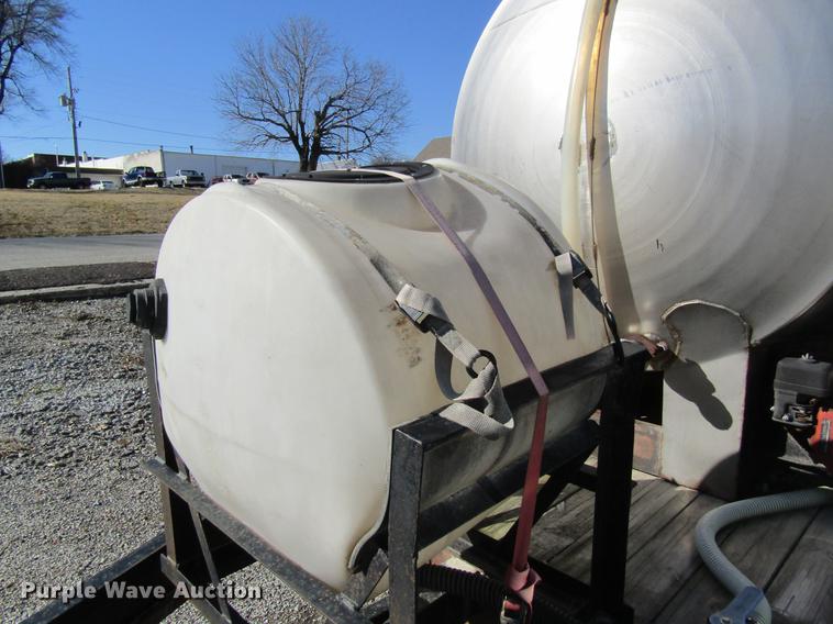 image for item DB5986 1997 Ag Systems AG211 nurse tank trailer