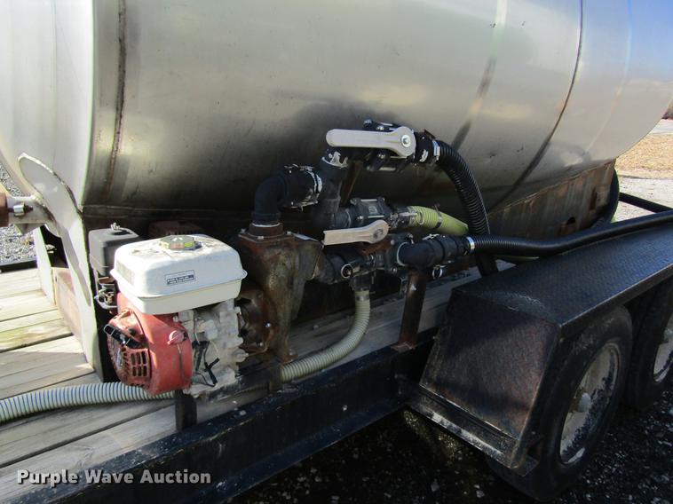 image for item DB5986 1997 Ag Systems AG211 nurse tank trailer