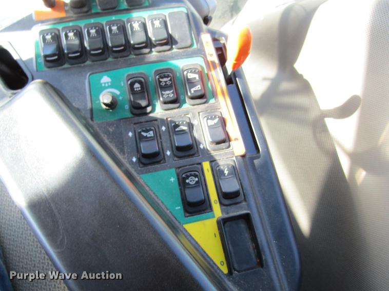 image for item DB5988 2015 Case IH Patriot 3340 self-propelled sprayer