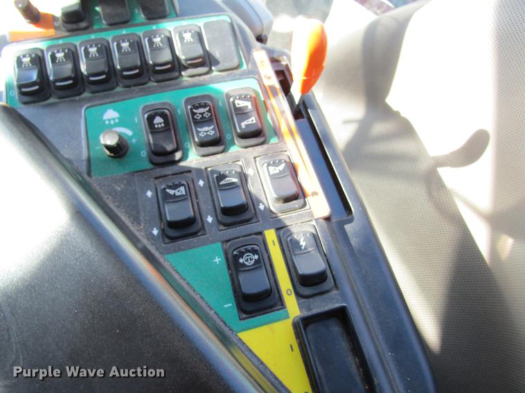 image for item DB5988 2015 Case IH Patriot 3340 self-propelled sprayer