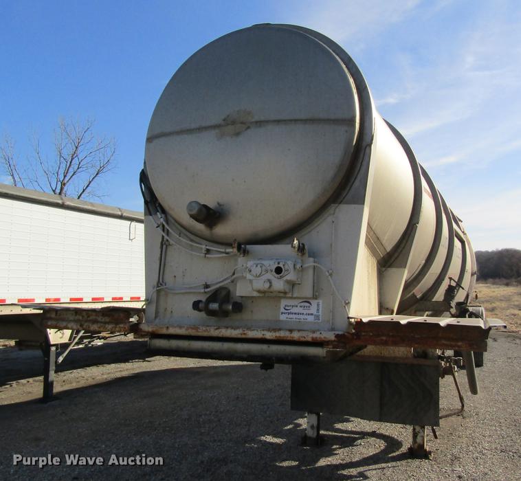 image for item DB5991 1980 Fruehauf TKP-F2-W tank trailer