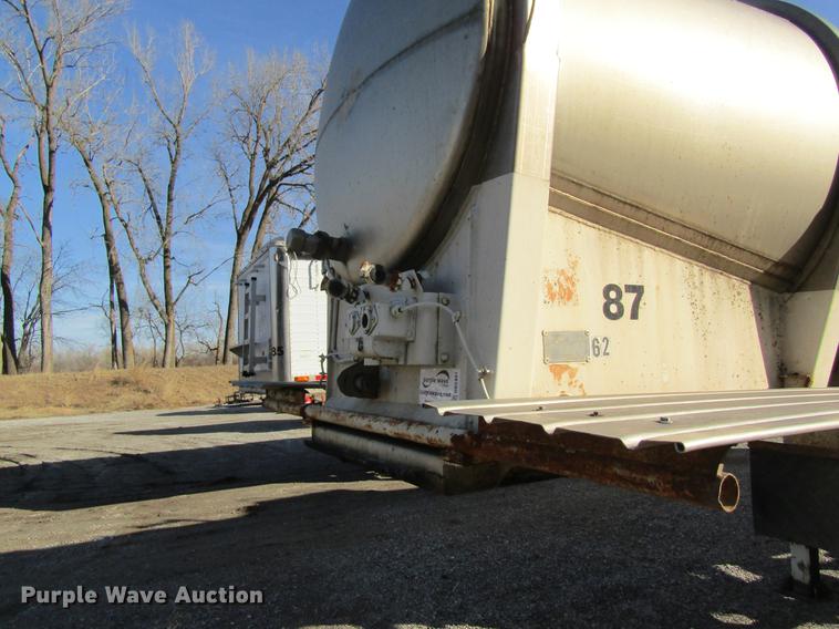 image for item DB5991 1980 Fruehauf TKP-F2-W tank trailer