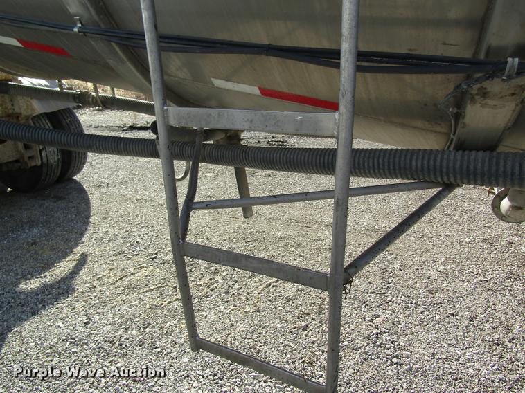 image for item DB5991 1980 Fruehauf TKP-F2-W tank trailer