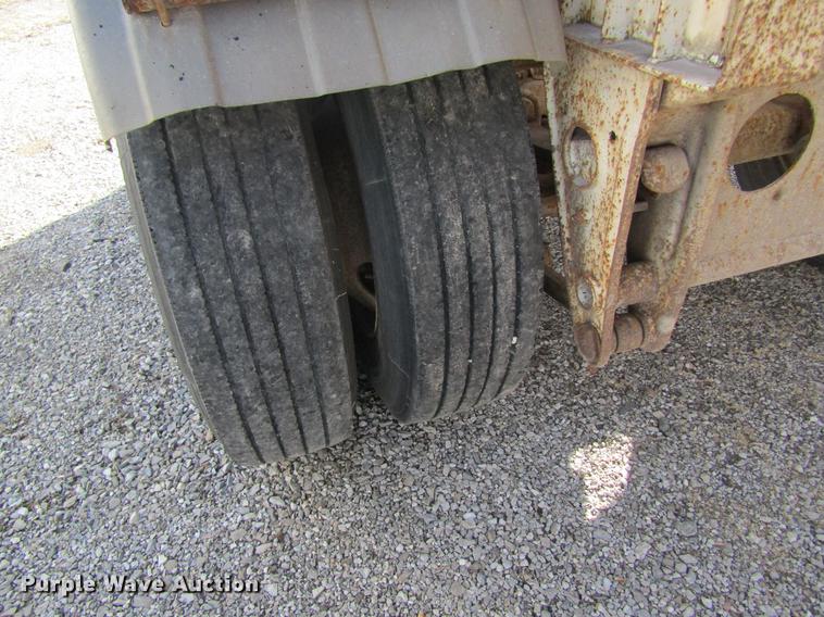 image for item DB5991 1980 Fruehauf TKP-F2-W tank trailer