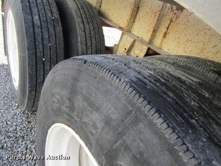 image for item DB5991 1980 Fruehauf TKP-F2-W tank trailer