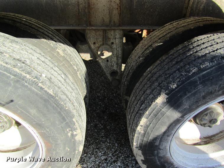 image for item DB5991 1980 Fruehauf TKP-F2-W tank trailer