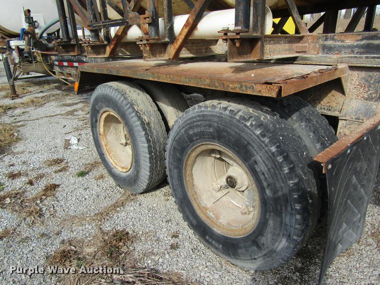 image for item DB5992 1984 Theurer nurse tank tender trailer