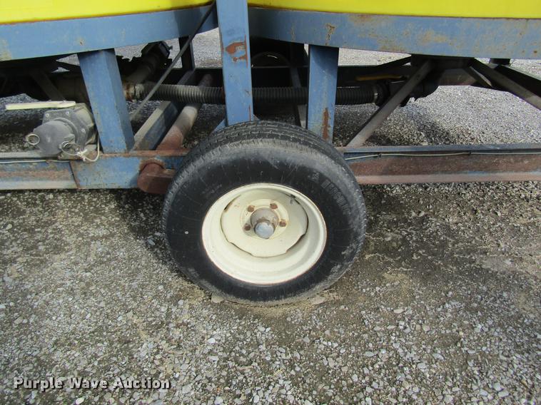 image for item DB5993 2007 Fairbanks nurse tank trailer