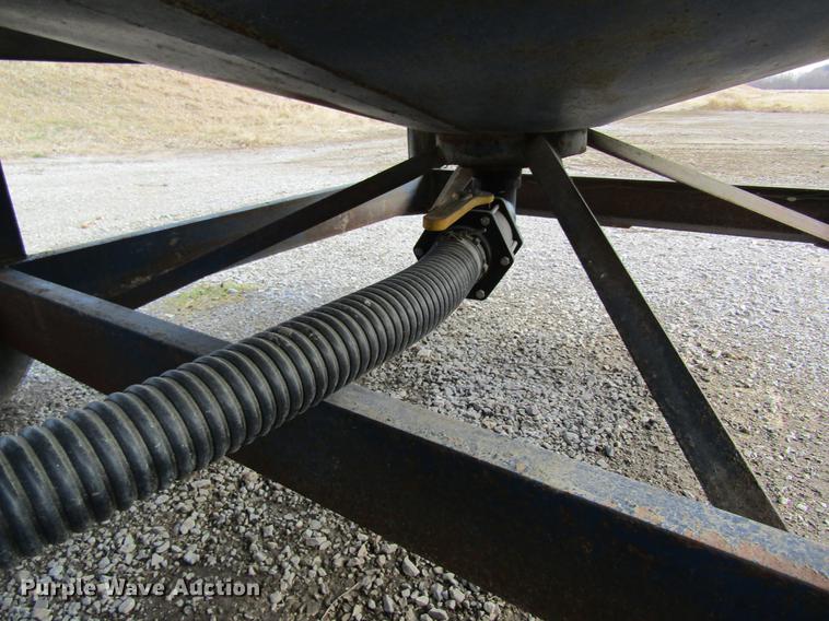 image for item DB5993 2007 Fairbanks nurse tank trailer