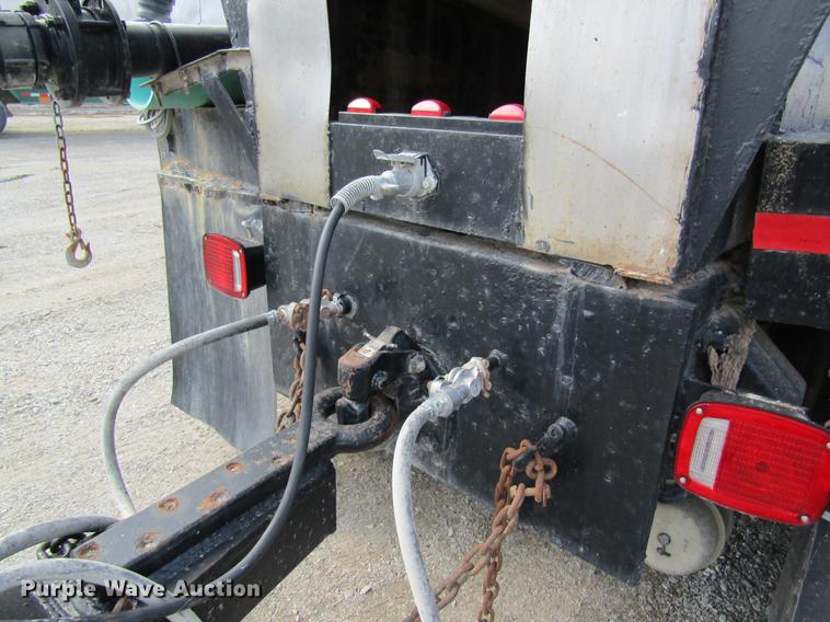 image for item DB5996 1989 Freightliner FLD120 nurse tank truck