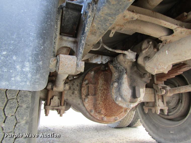 image for item DB5996 1989 Freightliner FLD120 nurse tank truck