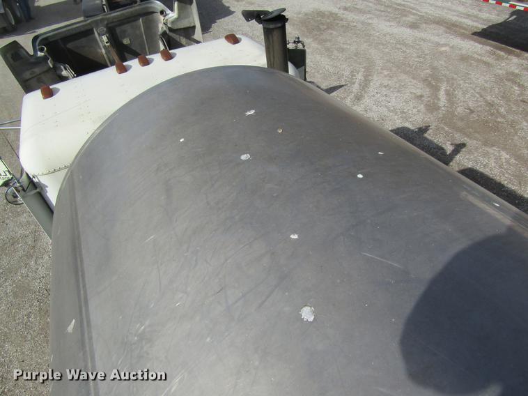 image for item DB5996 1989 Freightliner FLD120 nurse tank truck