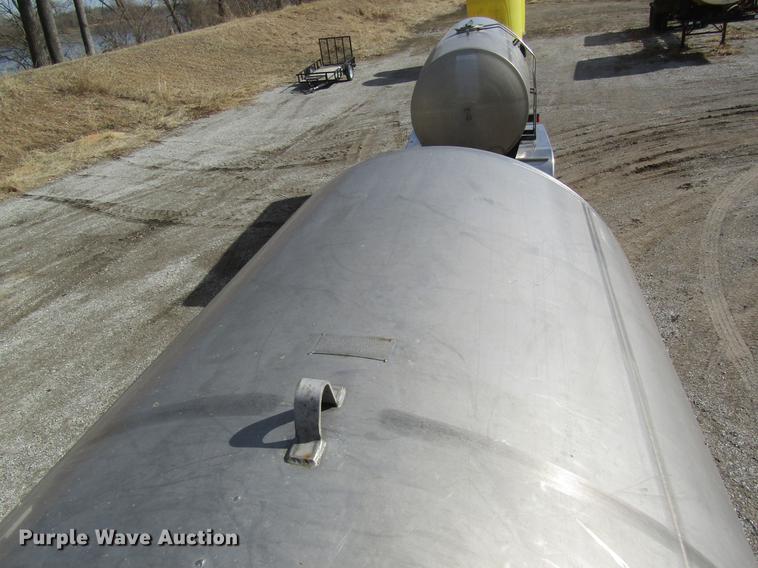 image for item DB5996 1989 Freightliner FLD120 nurse tank truck