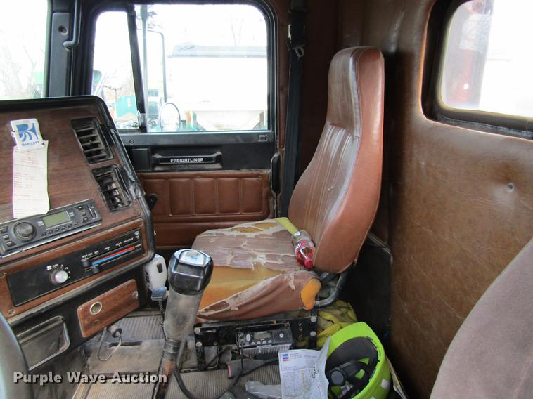 image for item DB5996 1989 Freightliner FLD120 nurse tank truck