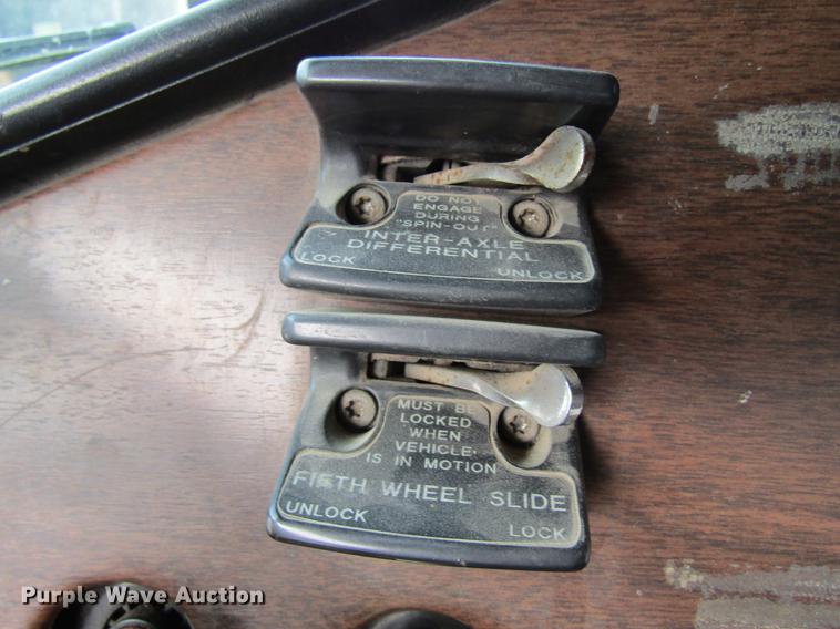 image for item DB5996 1989 Freightliner FLD120 nurse tank truck