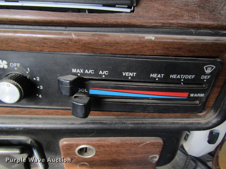 image for item DB5996 1989 Freightliner FLD120 nurse tank truck