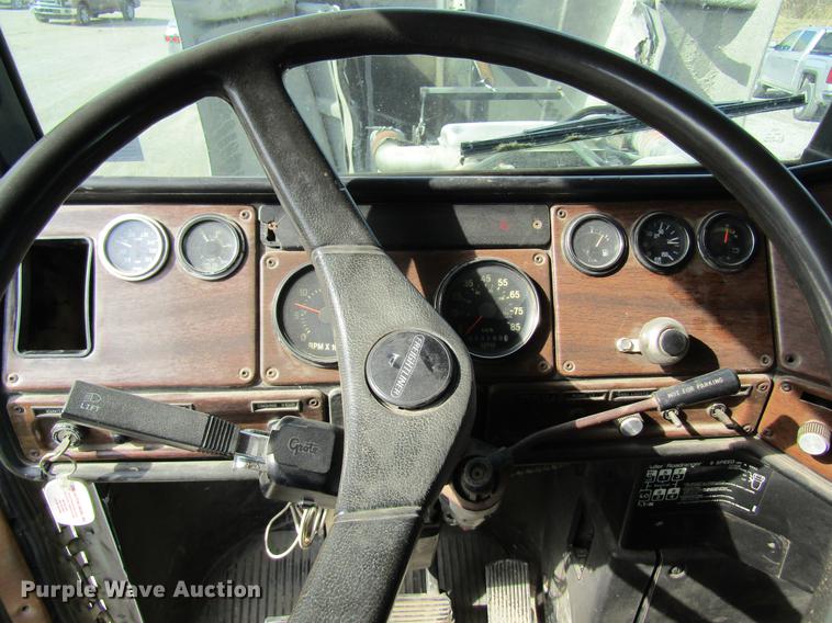 image for item DB5996 1989 Freightliner FLD120 nurse tank truck