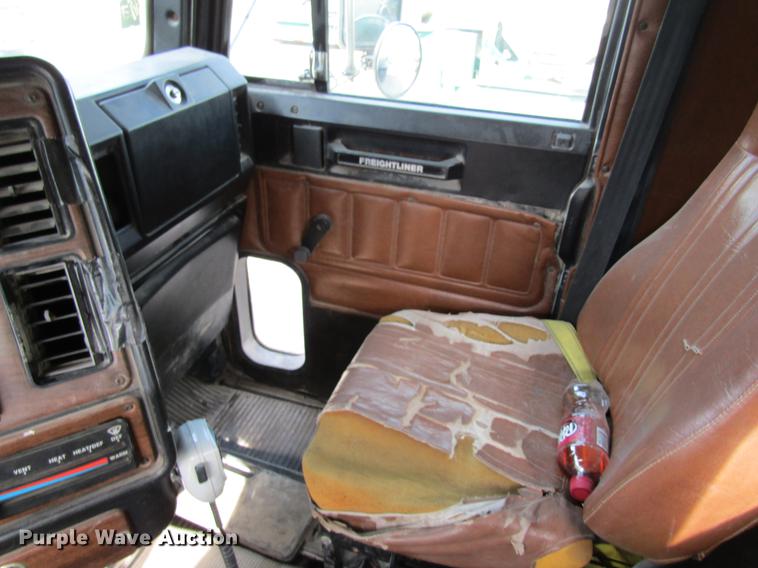 image for item DB5996 1989 Freightliner FLD120 nurse tank truck