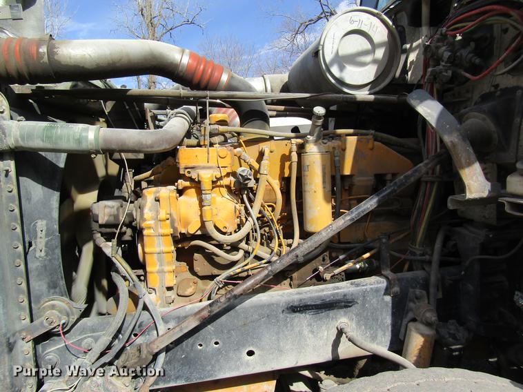 image for item DB5996 1989 Freightliner FLD120 nurse tank truck