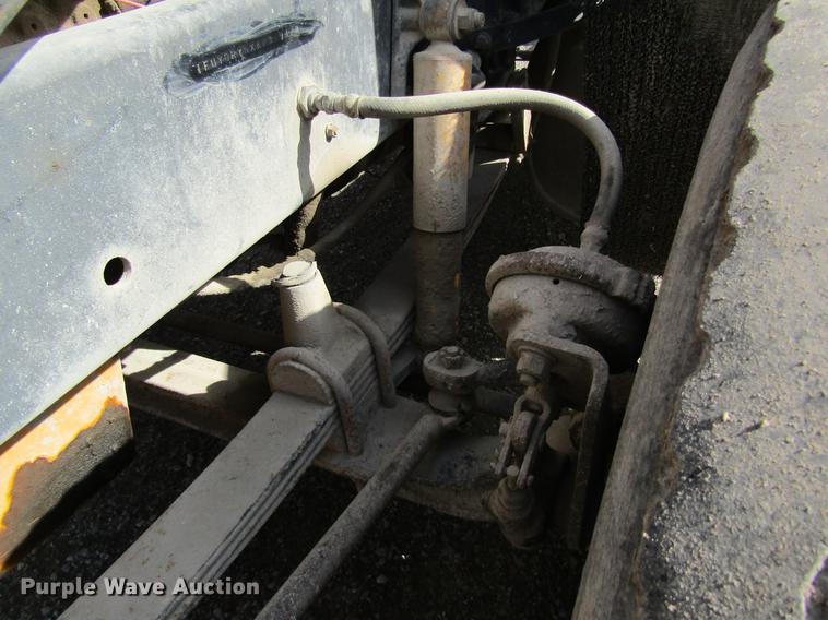 image for item DB5996 1989 Freightliner FLD120 nurse tank truck