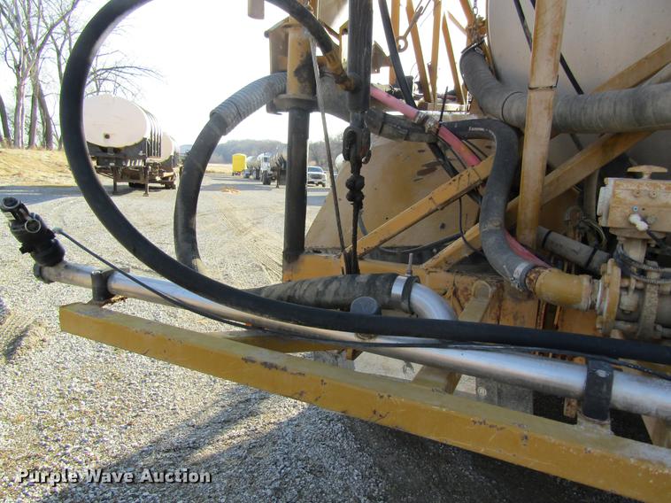 image for item DB5997 2006 Ag-Chem TerraGator 6103 self-propelled sprayer