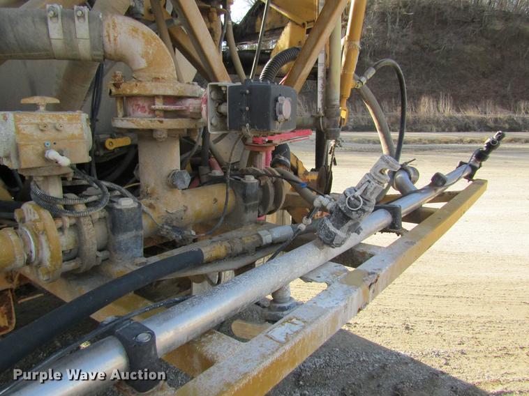 image for item DB5997 2006 Ag-Chem TerraGator 6103 self-propelled sprayer