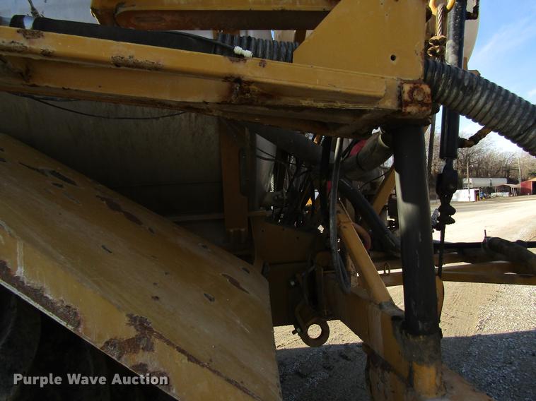 image for item DB5997 2006 Ag-Chem TerraGator 6103 self-propelled sprayer