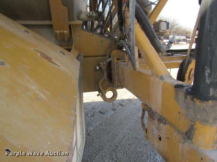 image for item DB5997 2006 Ag-Chem TerraGator 6103 self-propelled sprayer