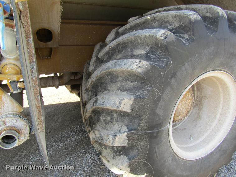 image for item DB5997 2006 Ag-Chem TerraGator 6103 self-propelled sprayer