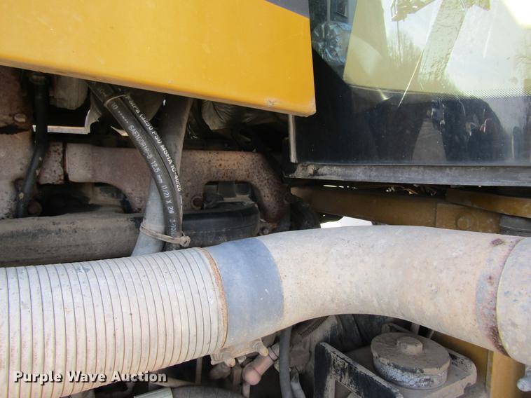 image for item DB5997 2006 Ag-Chem TerraGator 6103 self-propelled sprayer