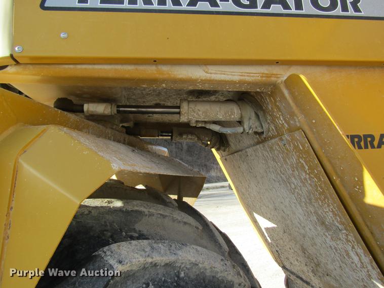 image for item DB5997 2006 Ag-Chem TerraGator 6103 self-propelled sprayer