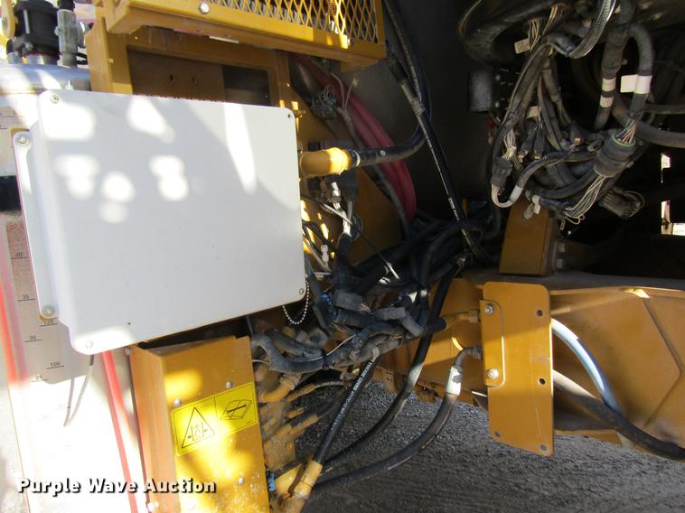 image for item DB5997 2006 Ag-Chem TerraGator 6103 self-propelled sprayer