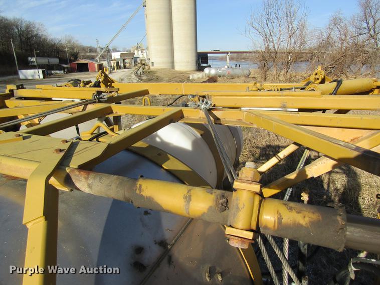 image for item DB5997 2006 Ag-Chem TerraGator 6103 self-propelled sprayer