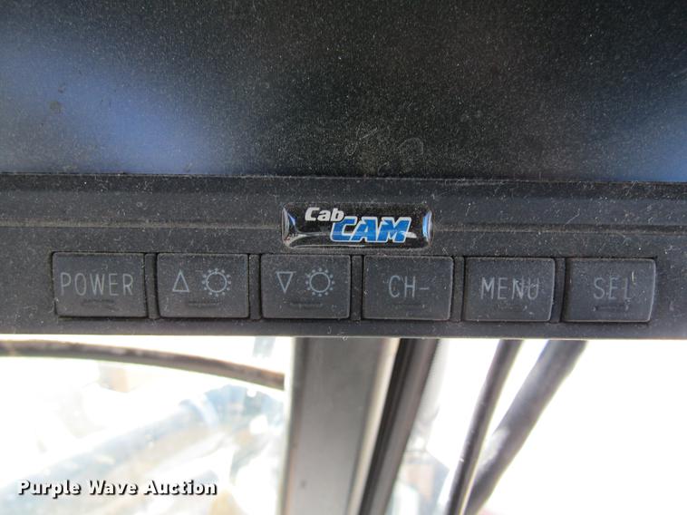 image for item DB5997 2006 Ag-Chem TerraGator 6103 self-propelled sprayer