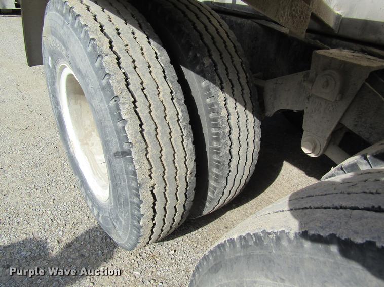 image for item DB5999 1980 shop built nurse tank trailer