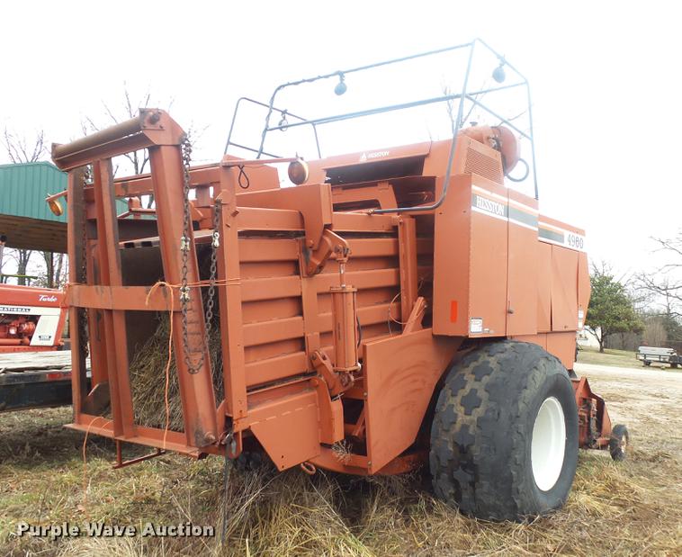image for item DB7263 1998 Hesston 4900 large square baler