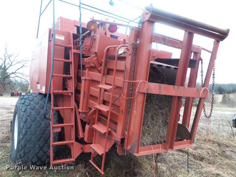 image for item DB7263 1998 Hesston 4900 large square baler